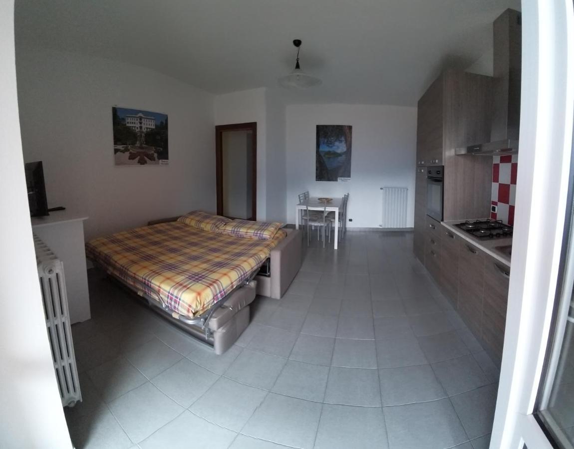 Residence Casa Rosa Gera Lario Exteriör bild