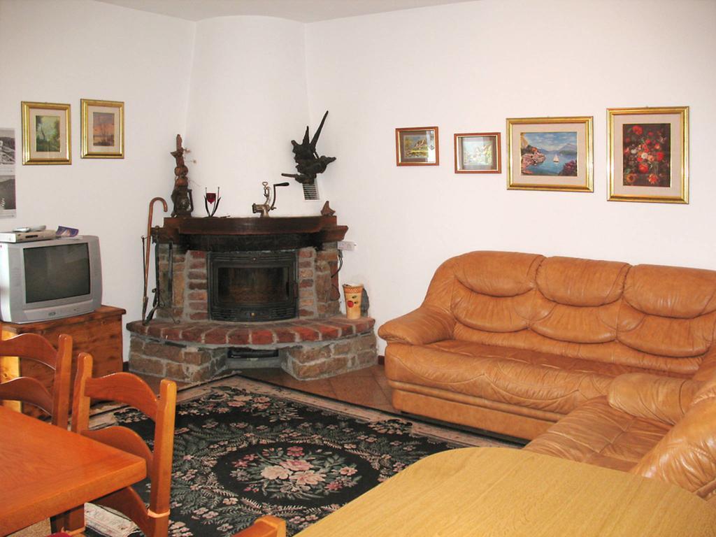 Residence Casa Rosa Gera Lario Exteriör bild