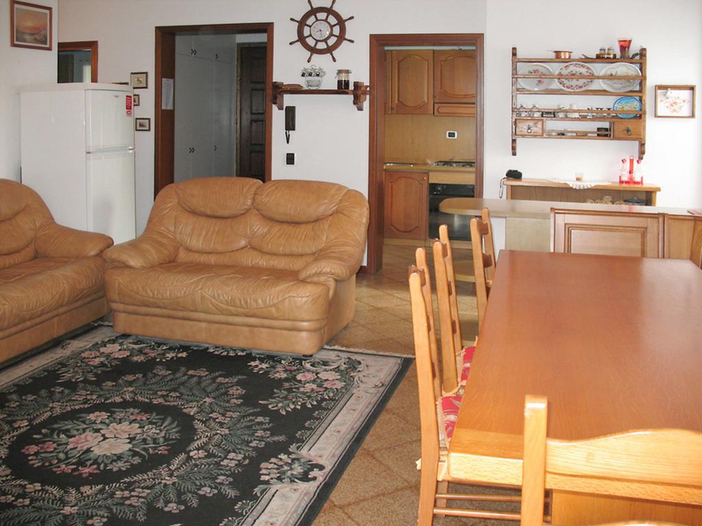 Residence Casa Rosa Gera Lario Exteriör bild